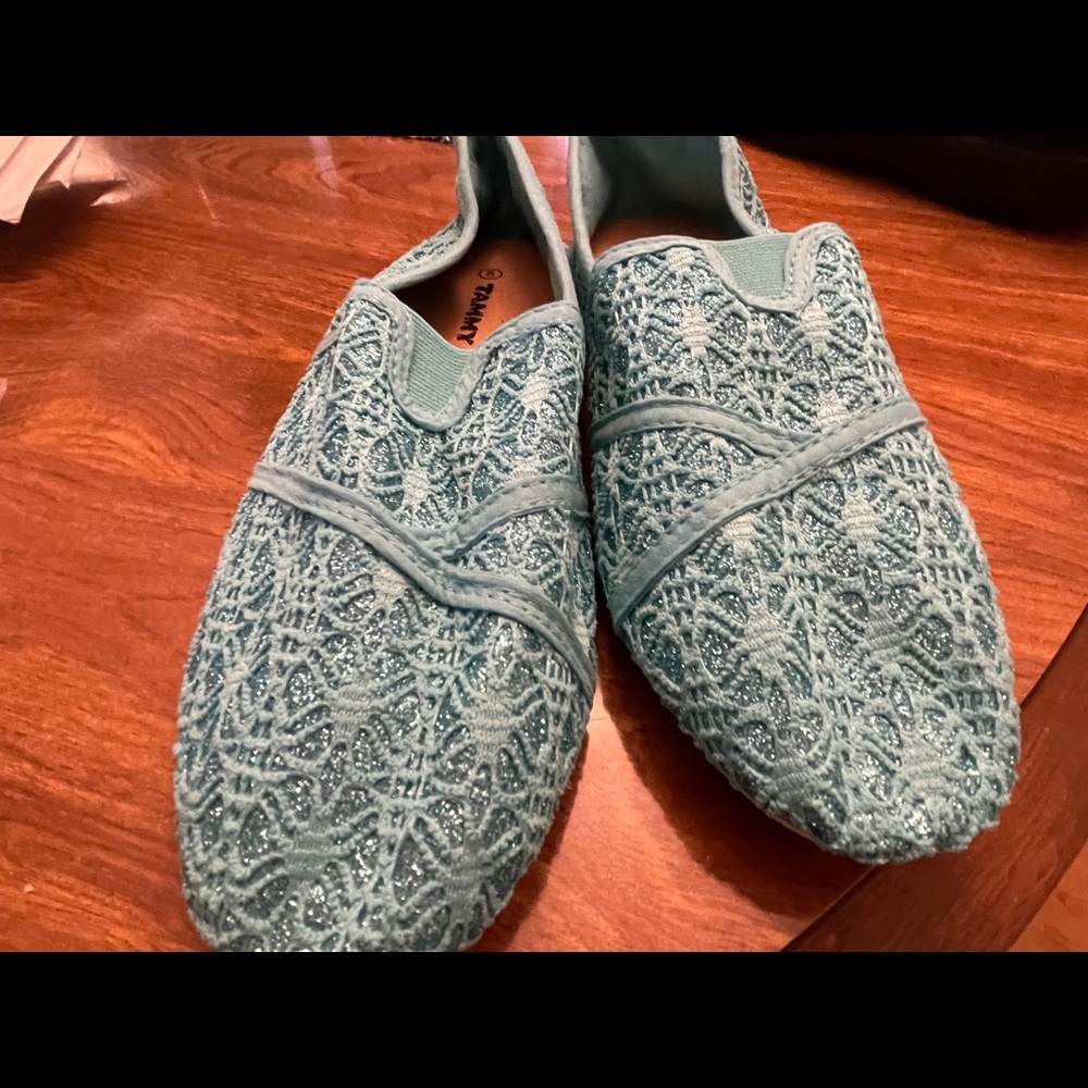 New metallic lace slipons